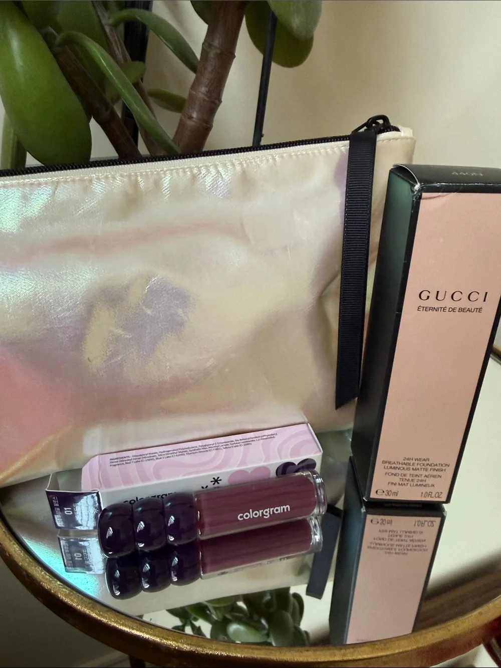 Gucci Eternite De Beaute Foundation Cologram gloss w free Gucci Cosmetic Bag New